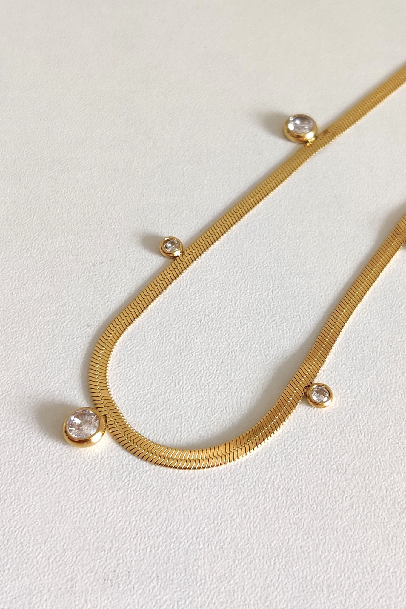 Studded serpentine Necklace