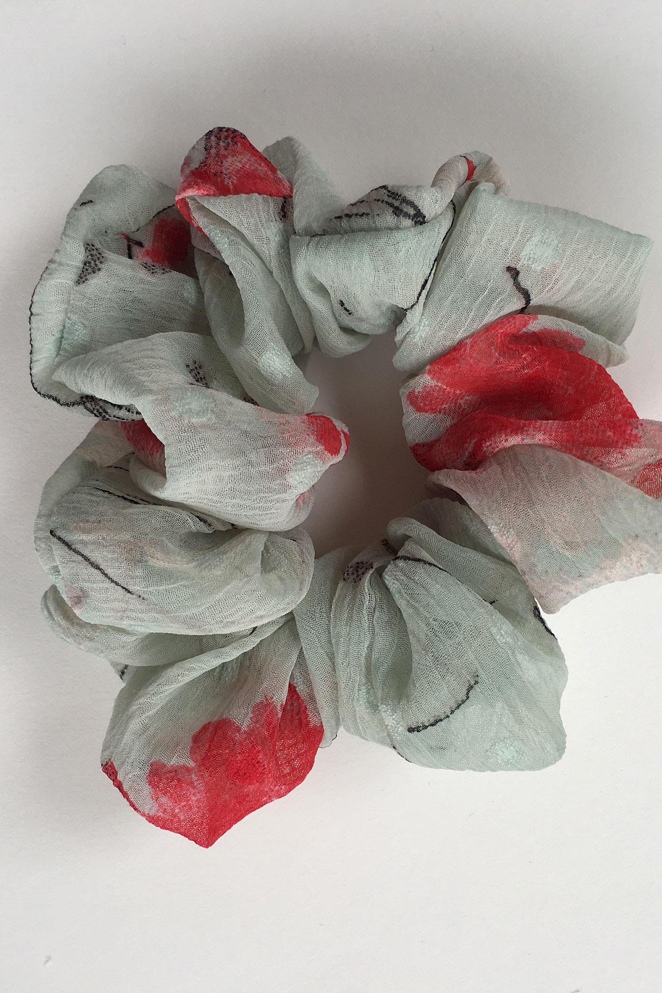 BLUE AND RED FLORAL SCRUNCHIE